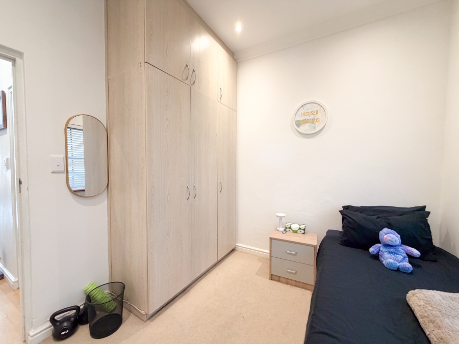 To Let 2 Bedroom Property for Rent in Wynberg Upper Western Cape